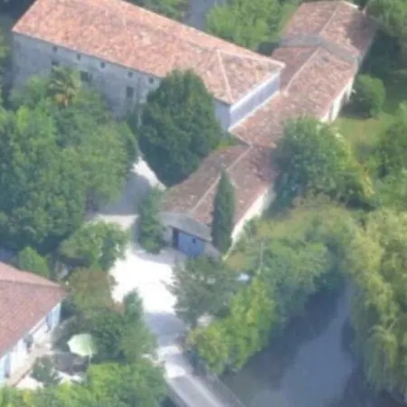 Le Moulin Chaillou Holiday home Pons